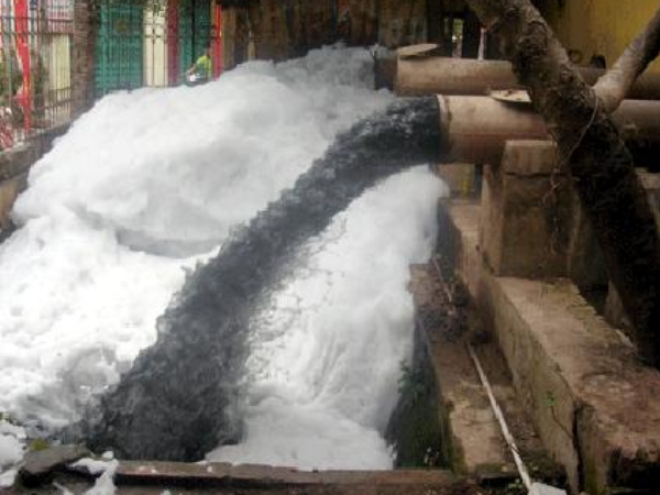 Phó Thủ tướng chỉ đạo kiểm tra ô nhiễm nguồn nước tại Hà Nội