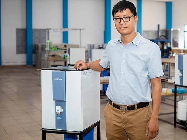 Tiến sĩ 8x chế tạo máy lọc nước 'made in Vietnam'