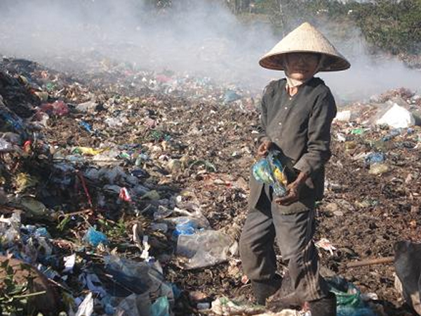 Mối liên hệ giữa nghèo đói và môi trường