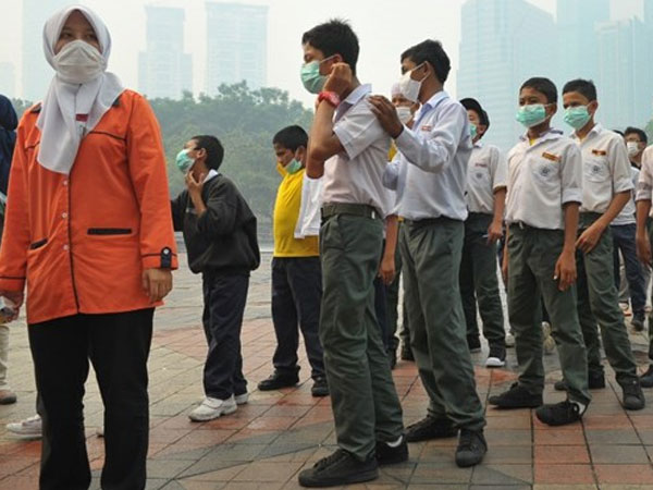 Nhiều khu vực của Malaysia bị ô nhiễm do khói bụi từ Indonesia