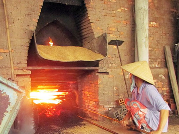 Chuyển đổi công nghệ lò nung liên hoàn khôi phục nghề gạch, gốm tại Vĩnh Long